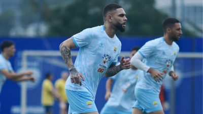 Layvin Kurzawa Persib Bandung 5 Fakta Perdana Ikut Latihan Jelang BRI Super League