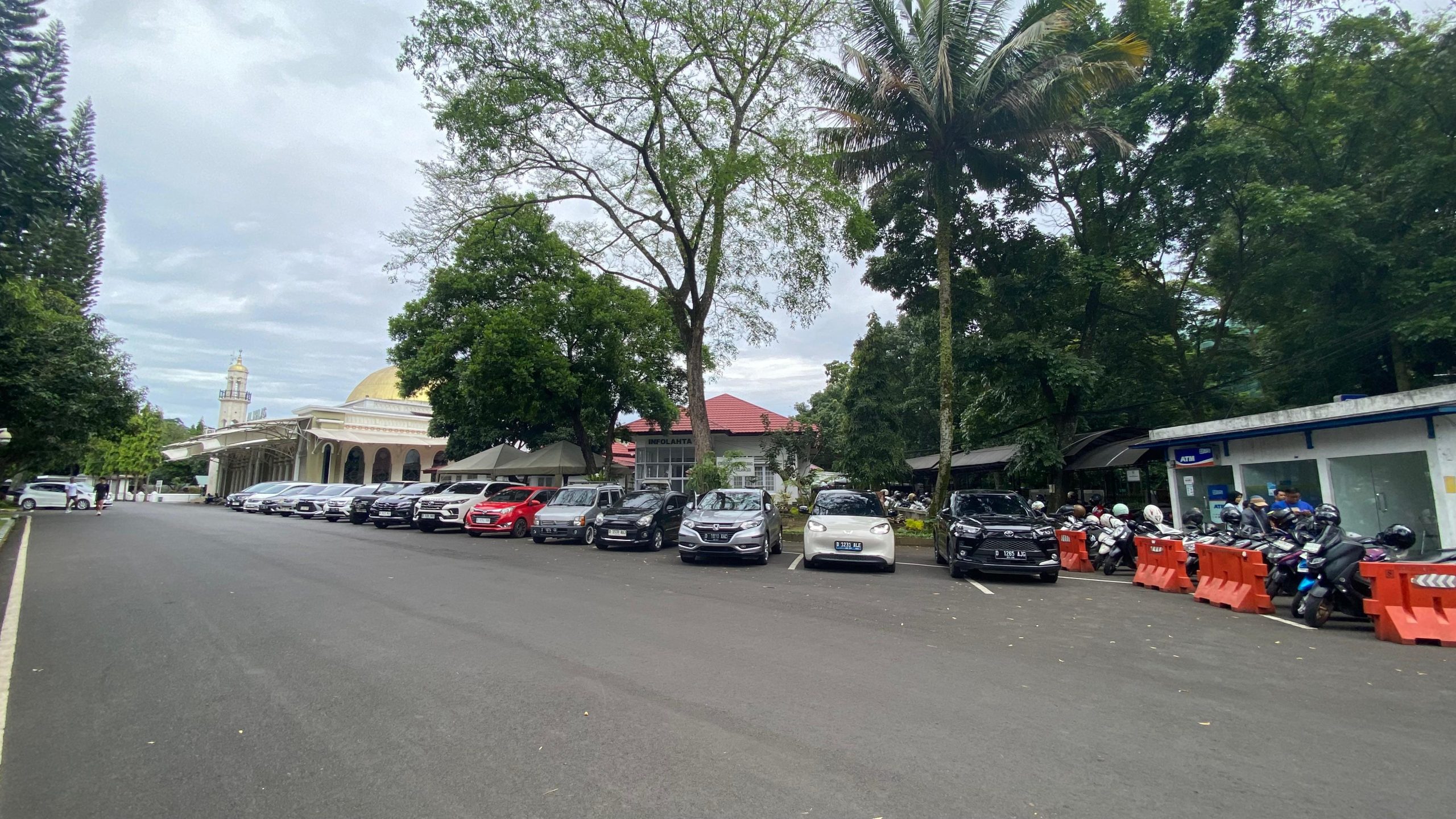 Lapangan Serbaguna Serka Dedy Unadi Bandung