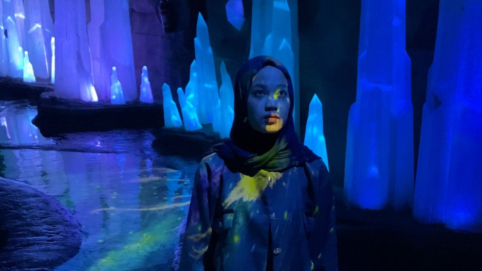 Skyward Project Bandung Crystal Mine dengan gua bercahaya crystal