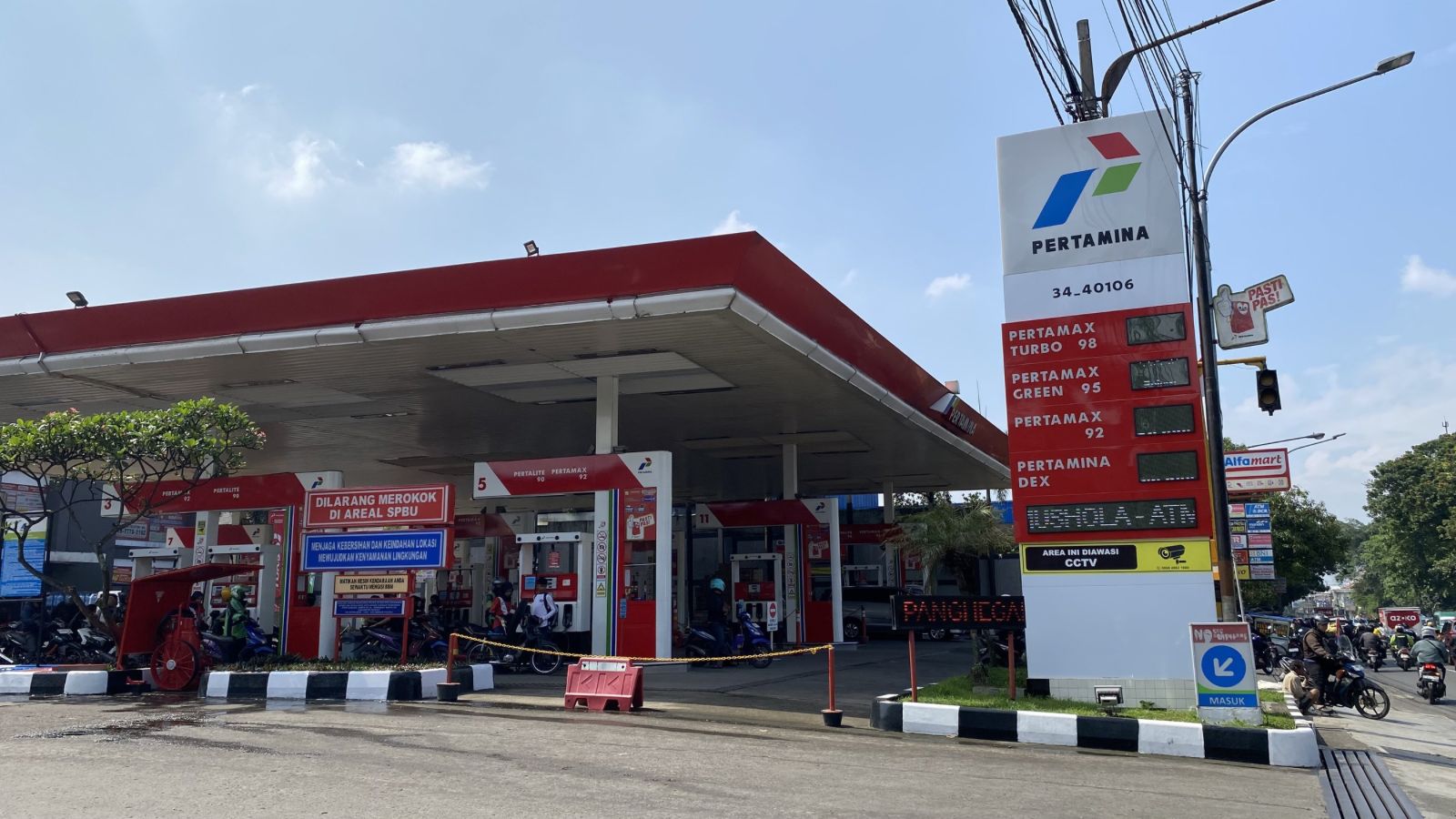 harga BBM Pertamina naik 18 April 2026 di SPBU