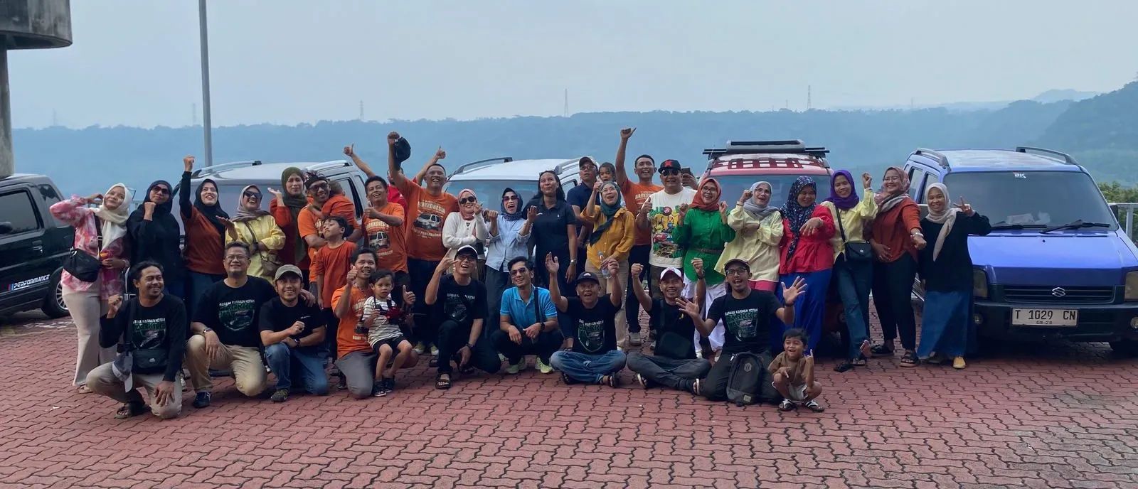 halal bi halal Baraya Karimun Kotak 2026 saat touring ke Bendungan Cirata