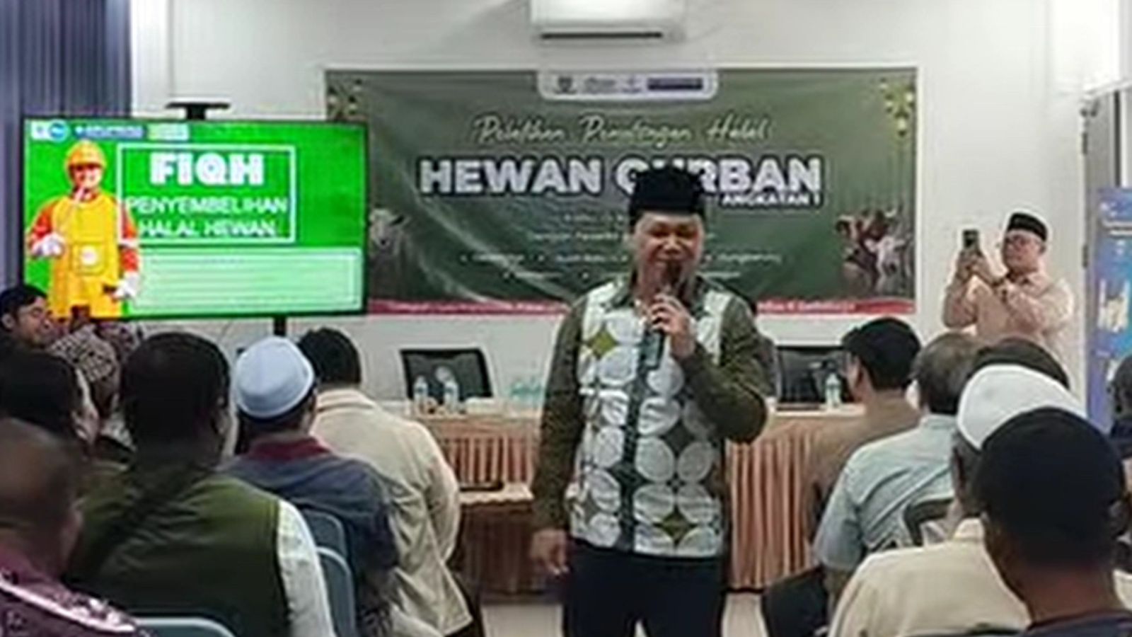DKPP Kota Bandung menyiapkan petugas pemeriksa hewan kurban Iduladha 2026