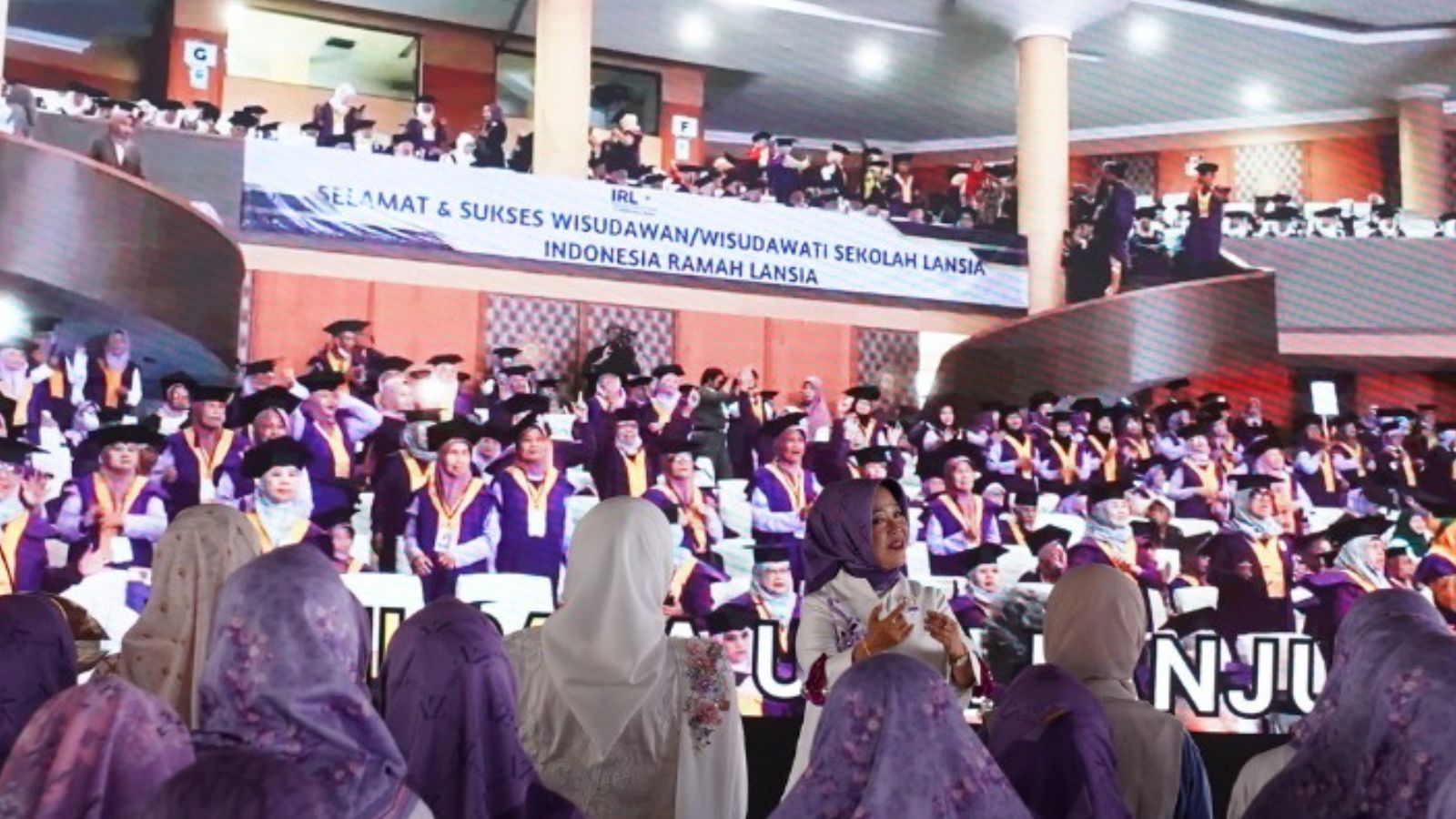 Sekolah Lansia Perempuan Jabar resmi dibuka di Bandung (foto/dp3akbjabar)