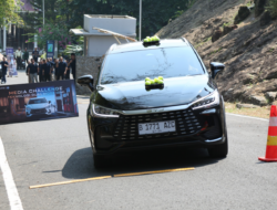 BYD M6 DM Buktikan Efisiensi di Rute Bandung-Lembang